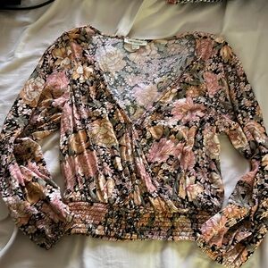 American Eagle long sleeve crop top